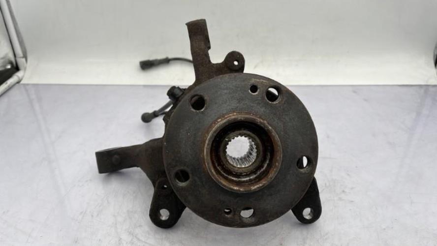 Fusee avant gauche RENAULT SCENIC 1 PHASE 2 Diesel