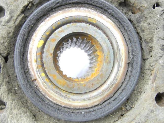 Fusee avant gauche RENAULT R25 PHASE 2 Diesel