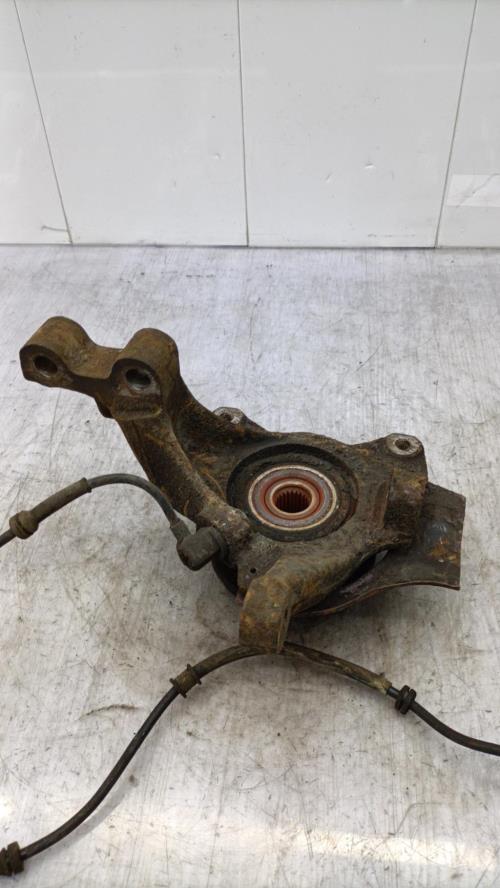 Fusee avant gauche RENAULT SAFRANE PHASE 2 Diesel