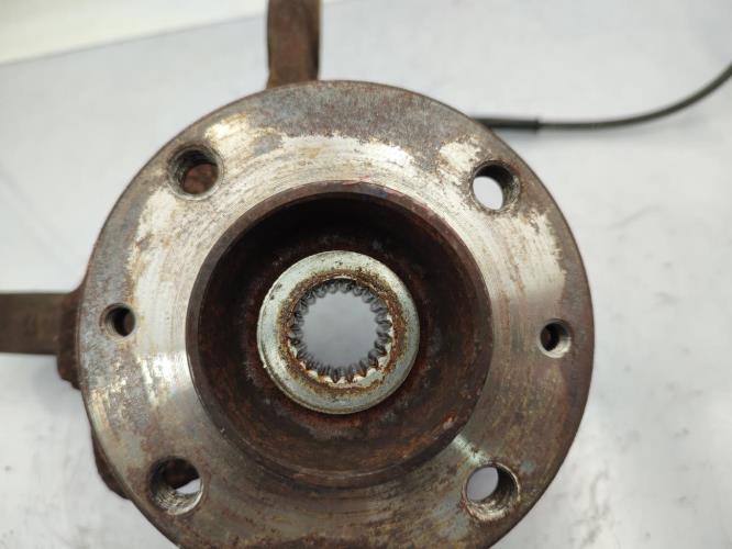 Fusee avant gauche RENAULT KANGOO 1 PHASE 2 Essence