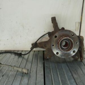 Fusee avant gauche RENAULT MEGANE 1 PHASE 2 Diesel