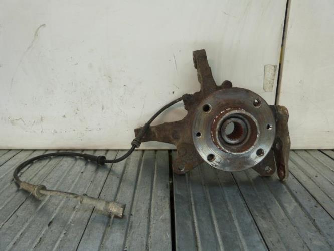 Fusee avant gauche RENAULT MEGANE 1 PHASE 2 Diesel