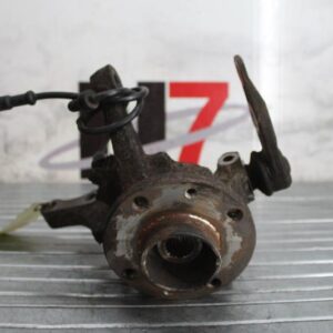 Fusee avant gauche RENAULT Essence