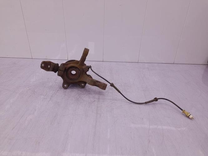 Fusee avant gauche RENAULT CLIO 2 CAMPUS PHASE 2 Diesel