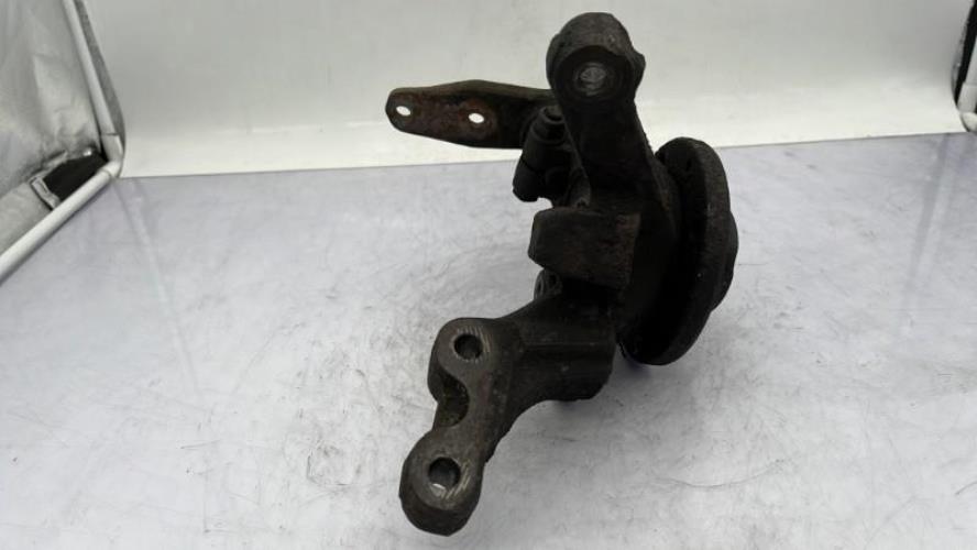 Fusee avant gauche RENAULT CLIO 2 PHASE 1 Diesel