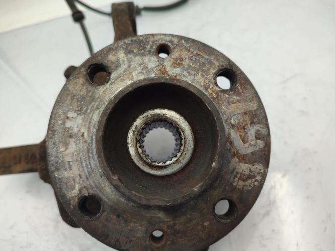 Fusee avant gauche RENAULT CLIO 2 PHASE 1 Diesel