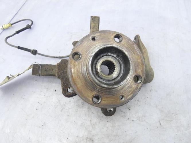 Fusee avant gauche RENAULT CLIO 2 PHASE 2 Diesel