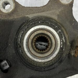 Fusee avant gauche RENAULT CLIO 2 PHASE 2 Essence