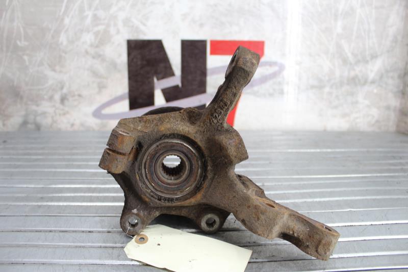 Fusee avant gauche RENAULT CLIO 2 PHASE 2 Diesel