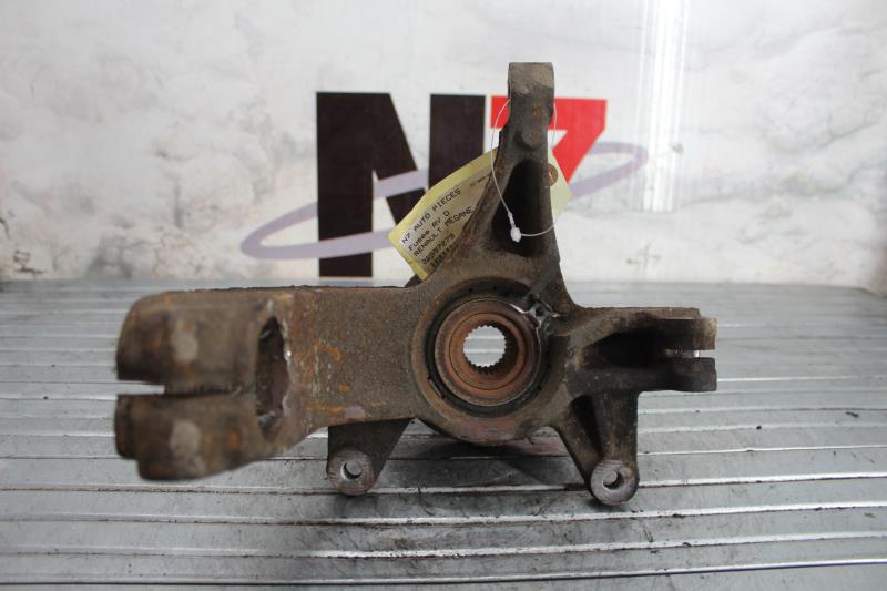 Fusee avant gauche RENAULT MEGANE 2 PHASE 1 CABRIOLET Diesel