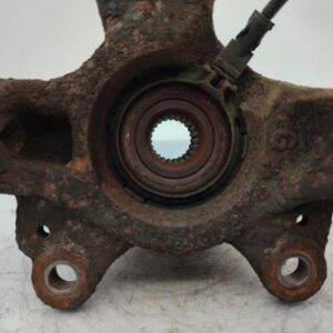 Fusee avant gauche RENAULT CLIO 3 PHASE 2 BREAK Diesel