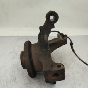 Fusee avant gauche RENAULT CLIO 3 PHASE 2 Diesel