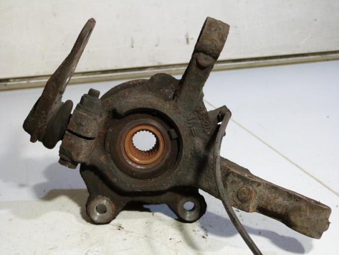 Fusee avant gauche RENAULT TWINGO 2 PHASE 1 Essence