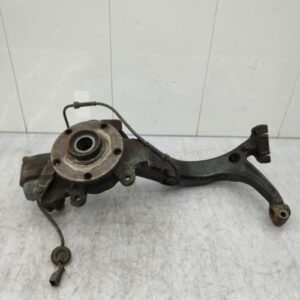 Fusee avant gauche AUDI A4 1 PHASE 1 Diesel