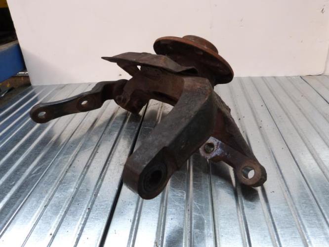 Fusee avant gauche OPEL CORSA B PHASE 2 Essence