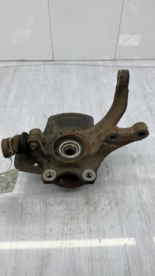 Fusee avant gauche OPEL CORSA B PHASE 1 Essence