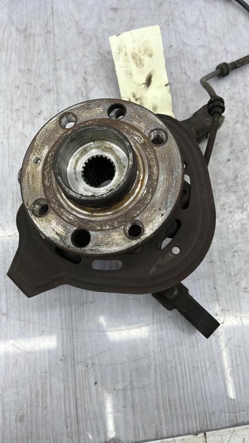 Fusee avant gauche OPEL CORSA C PHASE 1 Essence