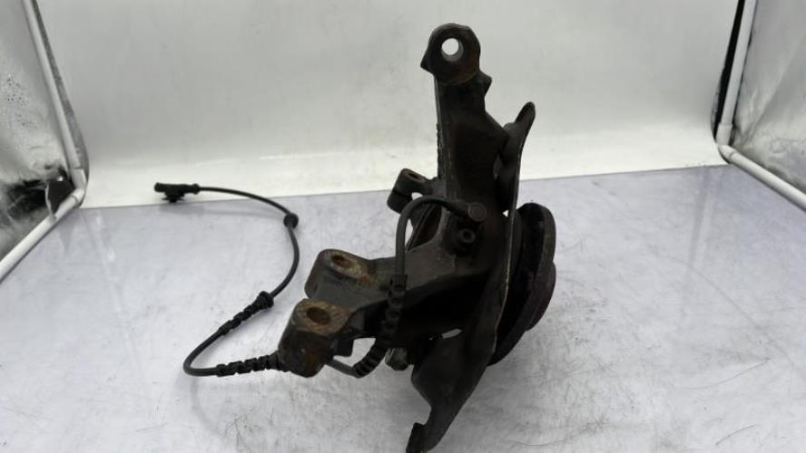 Fusee avant gauche OPEL CORSA D PHASE 1 Diesel