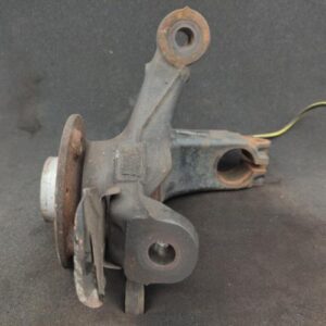 Fusee avant gauche PEUGEOT 108 Essence