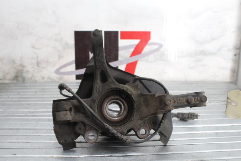 Fusee avant gauche FIAT PUNTO 3 Diesel
