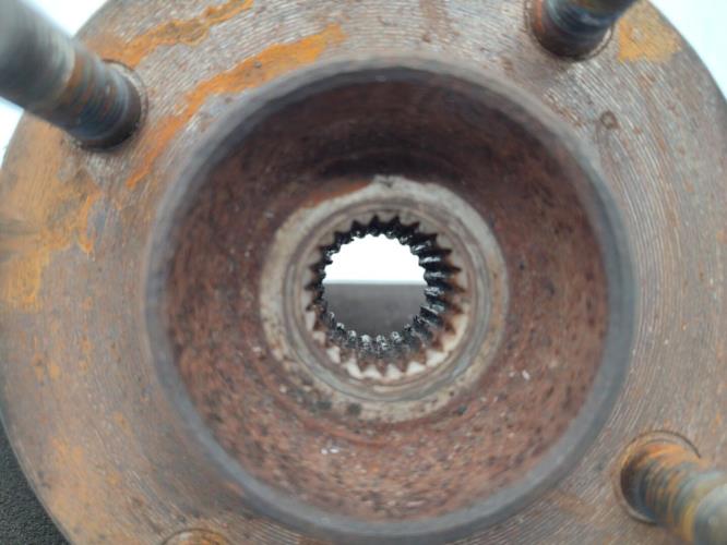 Fusee avant gauche FORD FIESTA 2 Essence