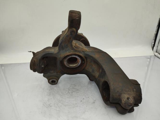 Fusee avant gauche FORD S-MAX 1 PHASE 2 Diesel