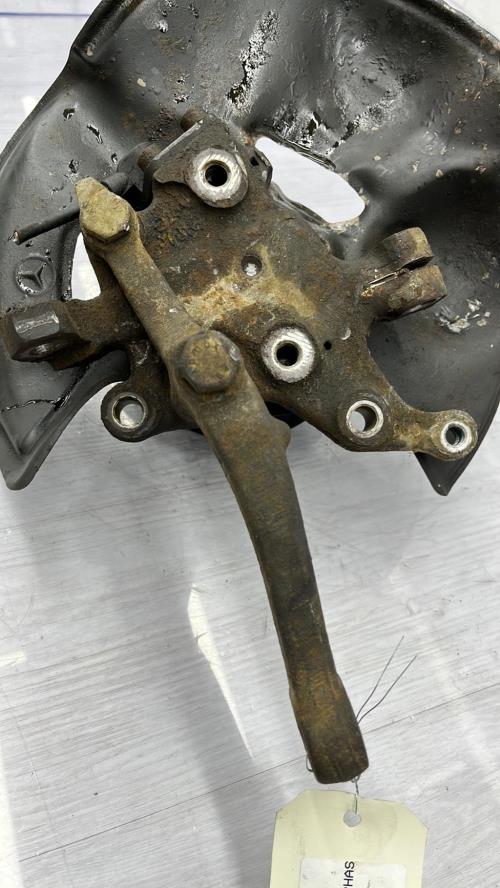 Fusee avant gauche MERCEDES CLASSE E 124 PHASE 2 Diesel