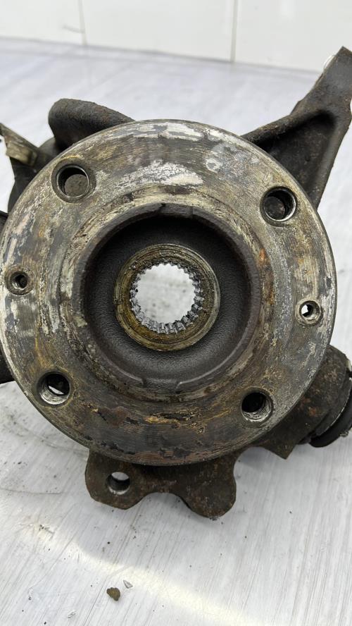 Fusee avant gauche PEUGEOT 405 PHASE 1 Diesel