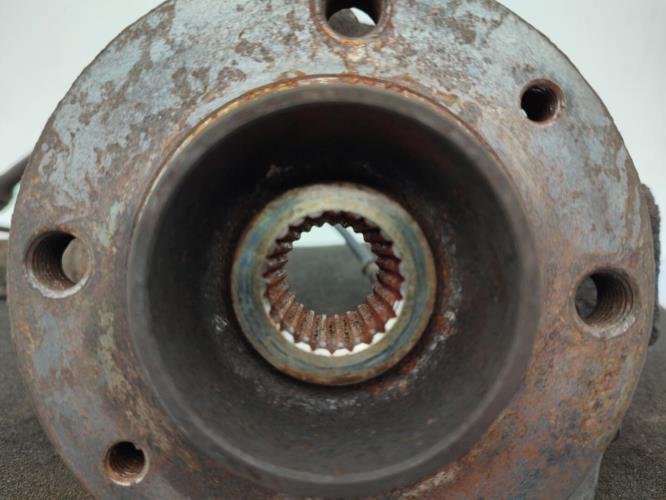 Fusee avant gauche RENAULT CLIO 3 PHASE 1 Diesel