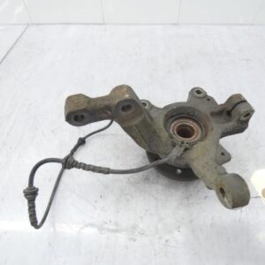 Fusee avant gauche RENAULT CLIO 3 PHASE 1 Diesel