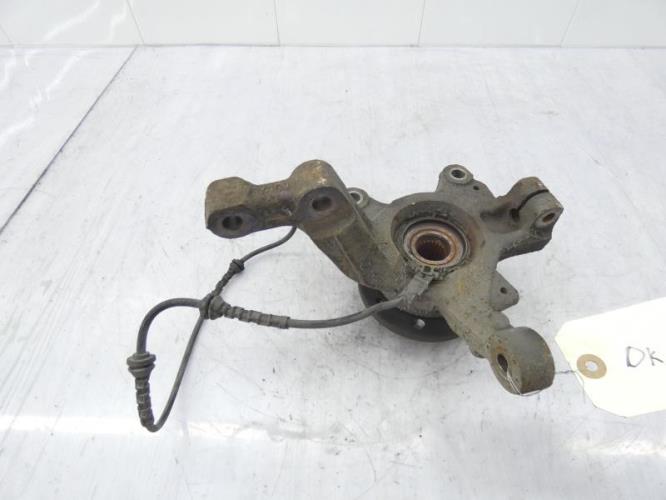 Fusee avant gauche RENAULT CLIO 3 PHASE 1 Diesel