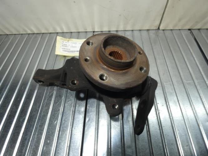 Fusee avant gauche RENAULT KANGOO 1 PHASE 2 Diesel