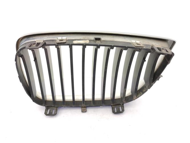 Grille de calandre droite BMW SERIE 1 E87 PHASE 1 Diesel