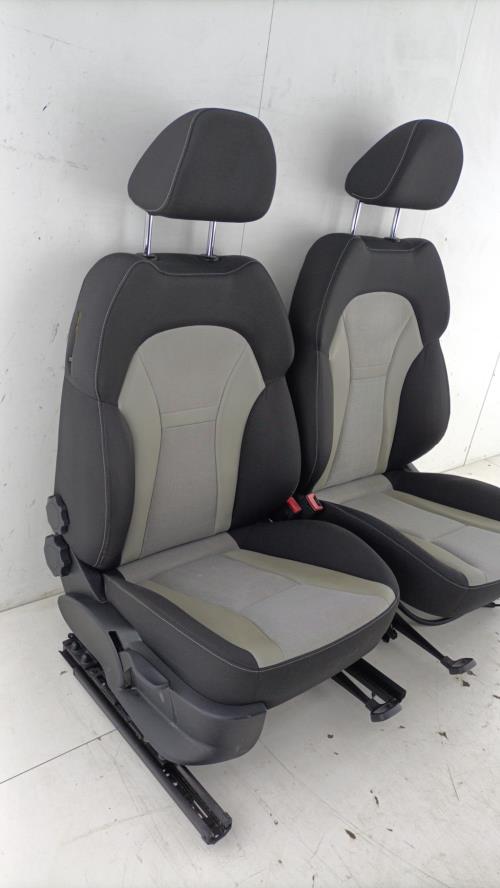 Interieur complet AUDI A1 1 PHASE 1 Essence