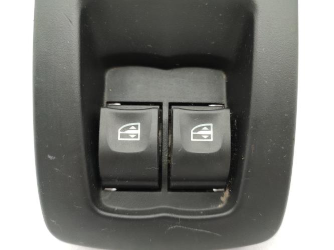 Interrupteur de leve vitre DACIA SANDERO 2 PHASE 1 Diesel
