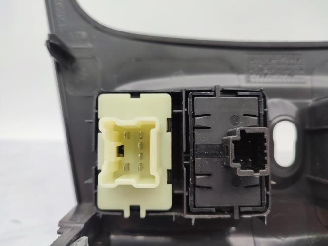 Interrupteur de leve vitre DACIA SANDERO 2 PHASE 2 Essence