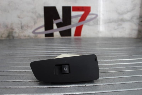 Interrupteur de leve vitre avant droit BMW SERIE 1 E87 PHASE 2 Diesel