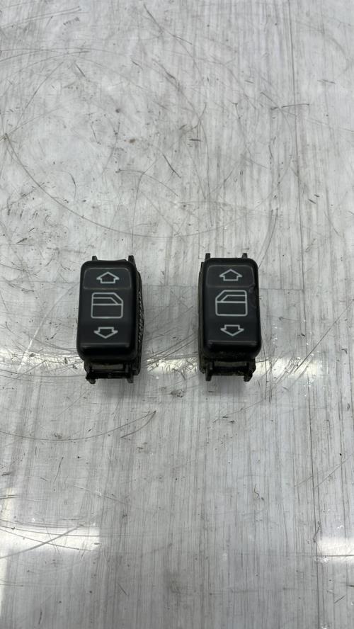 Interrupteur de leve vitre MERCEDES CLASSE E 124 PHASE 2 Diesel
