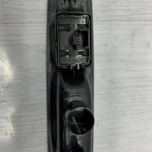 Interrupteur de leve vitre arriere gauche RENAULT MEGANE 3 PHASE 2 Diesel