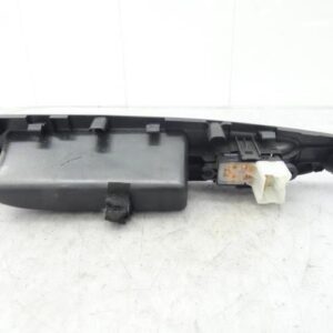 Interrupteur de leve vitre avant droit NISSAN QASHQAI 2 PHASE 1 Diesel