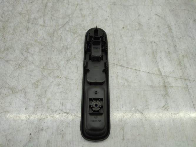 Interrupteur de leve vitre avant droit PEUGEOT 5008 1 PHASE 1 Diesel