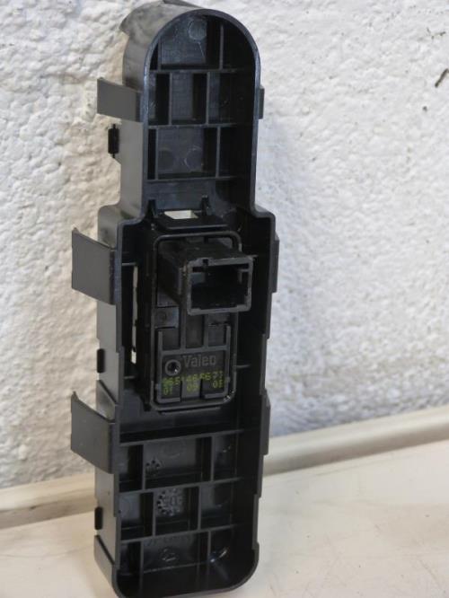 Interrupteur de leve vitre avant droit CITROEN C4 1 PHASE 1 Essence