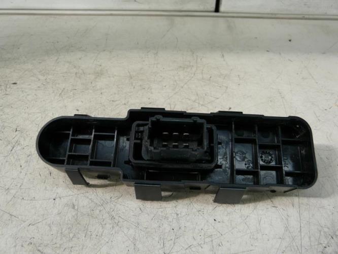 Interrupteur de leve vitre avant droit PEUGEOT 207 PHASE 1 Diesel