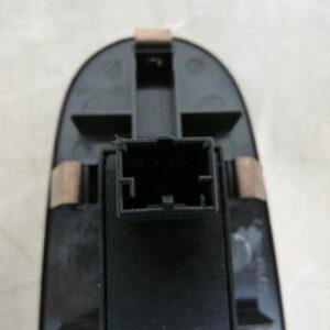 Interrupteur de leve vitre avant droit FIAT PUNTO EVO 3 Diesel