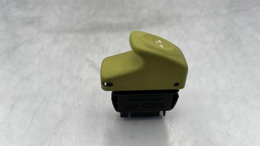 Interrupteur de leve vitre avant droit RENAULT TWINGO 1 PHASE 2 Essence