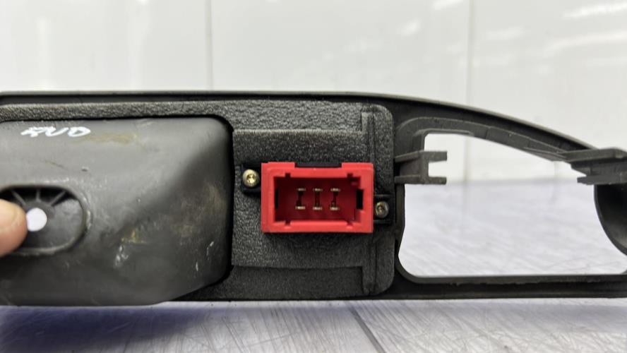 Interrupteur de leve vitre avant droit RENAULT SAFRANE PHASE 1 Diesel