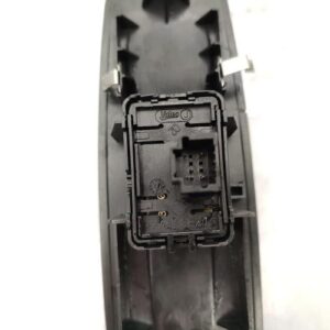 Interrupteur de leve vitre avant droit RENAULT MEGANE 3 PHASE 1 BREAK Diesel