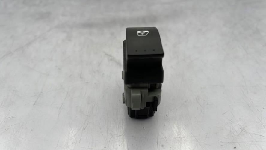 Interrupteur de leve vitre avant droit RENAULT GRAND ESPACE 4 PHASE 2 Diesel