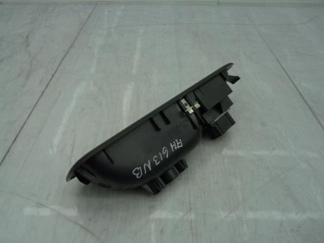 Interrupteur de leve vitre avant droit RENAULT TWINGO 2 PHASE 1 Diesel