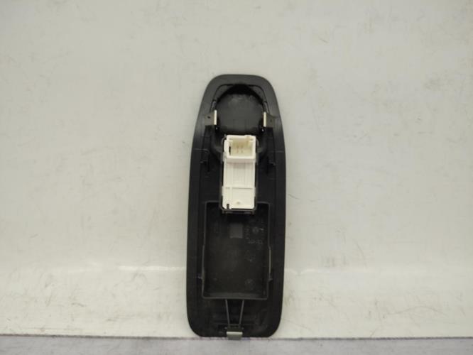 Interrupteur de leve vitre avant droit PEUGEOT 208 1 PHASE 1 Essence